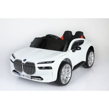 Автомобиль BMW i7 9381 Белый