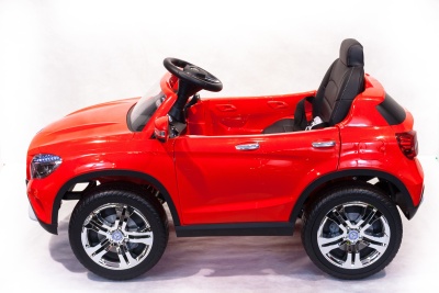 Электромобиль Mercedes-Benz GLA (красный)