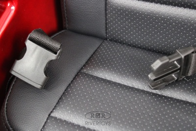 Детский электромобиль AUDI Q7 (HL678) красный глянец