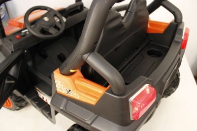 Детский электромобиль О333ОО оранжевый