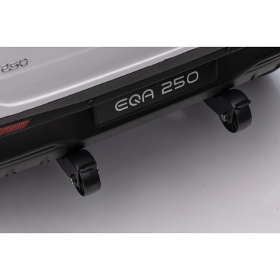 Джип Mercedes Benz EQA Белый